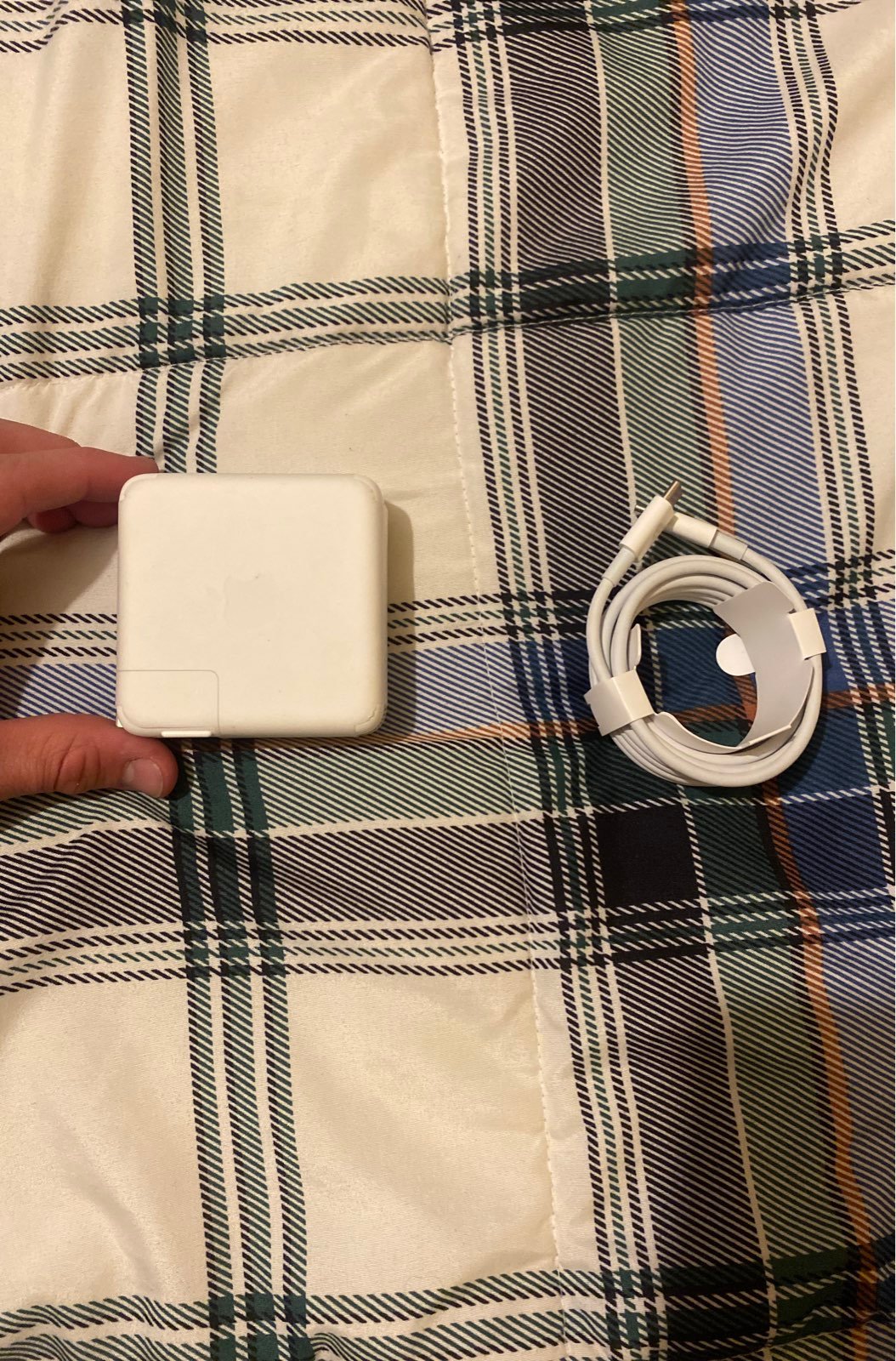Apple 60W MagSafe 2 Power Adapter MacBook Pro with 13-inch Retina Display