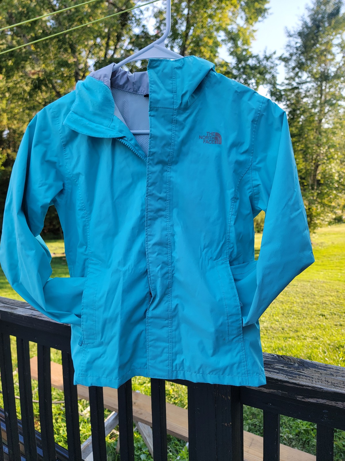 The North Face Kids Rain Jacket Size M