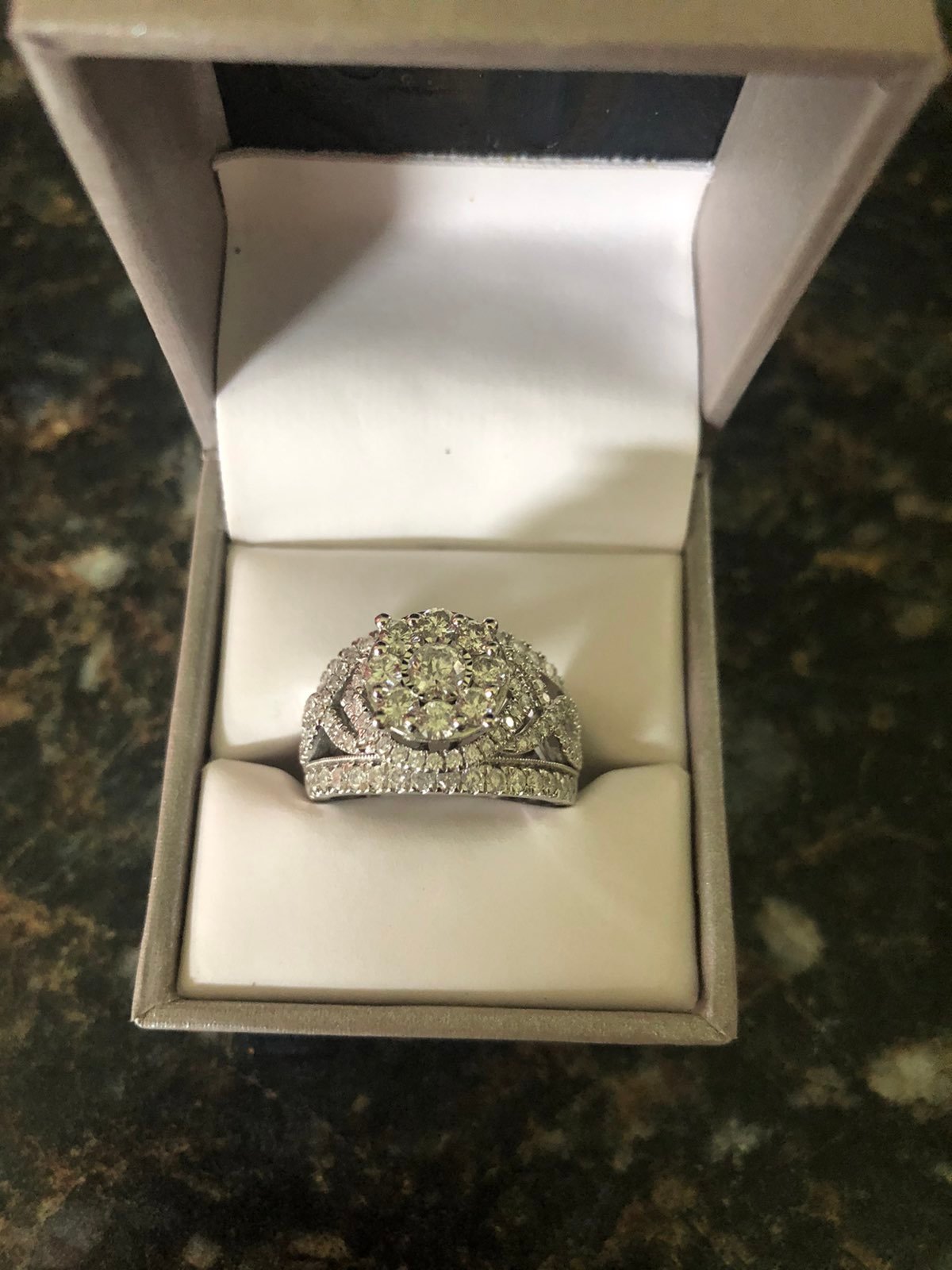 2 CT Diamond Ring 10 K White Gold
