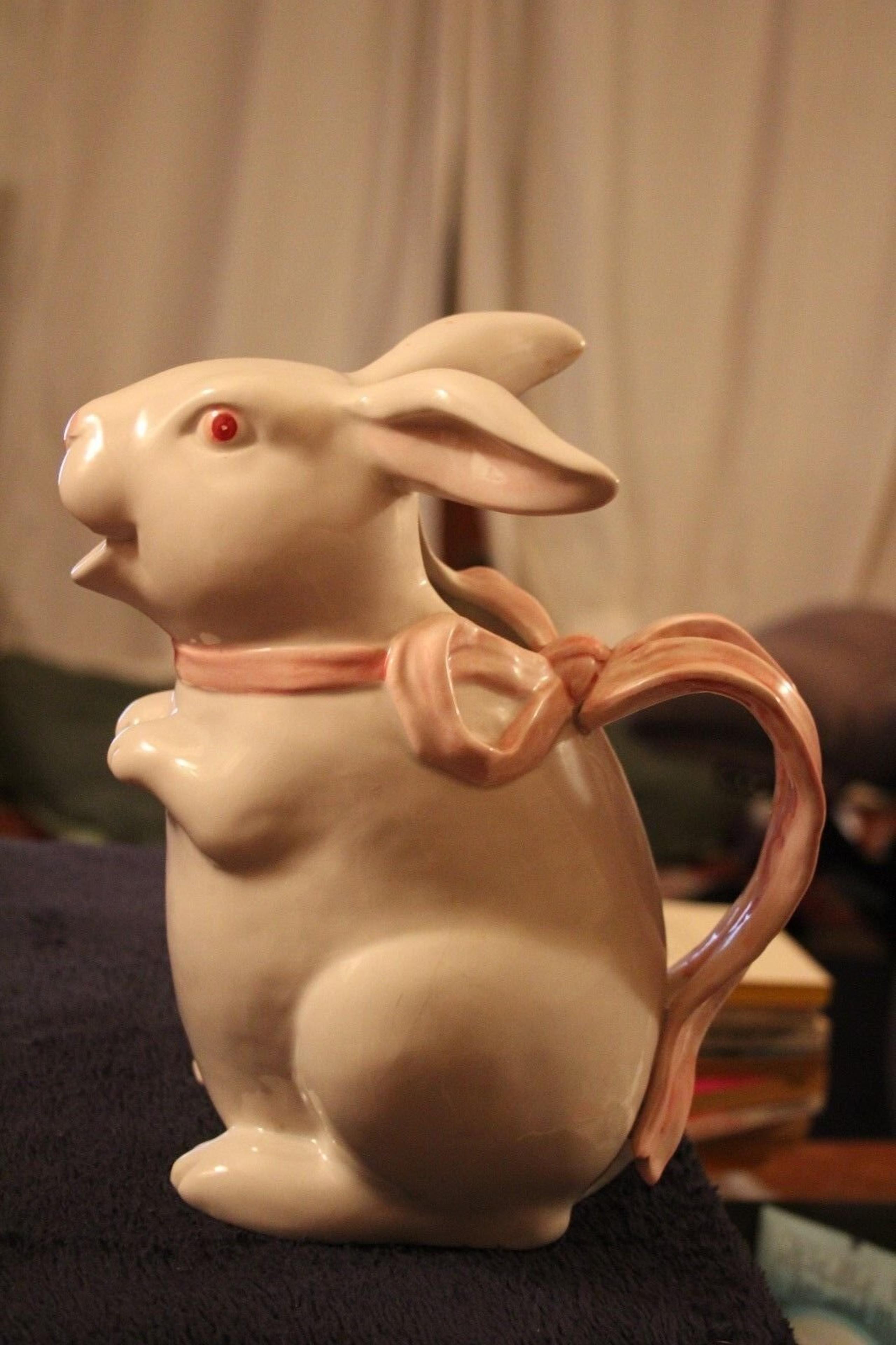 FITZ AND FLOYD WHITE RABBIT PINK BOWTIE 9 INCH PITCHER CENTERPIECE 1983 RETIRED
