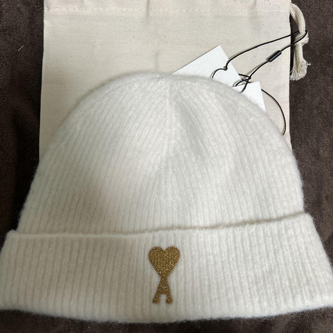 AMI Paris Ami de Coeur Beanie Ivory