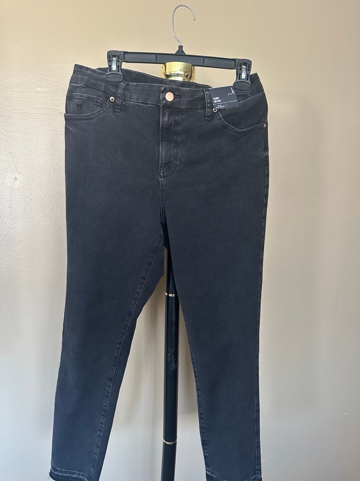 Brand new with tags dead stock/never worn Express jeans size large regular 70