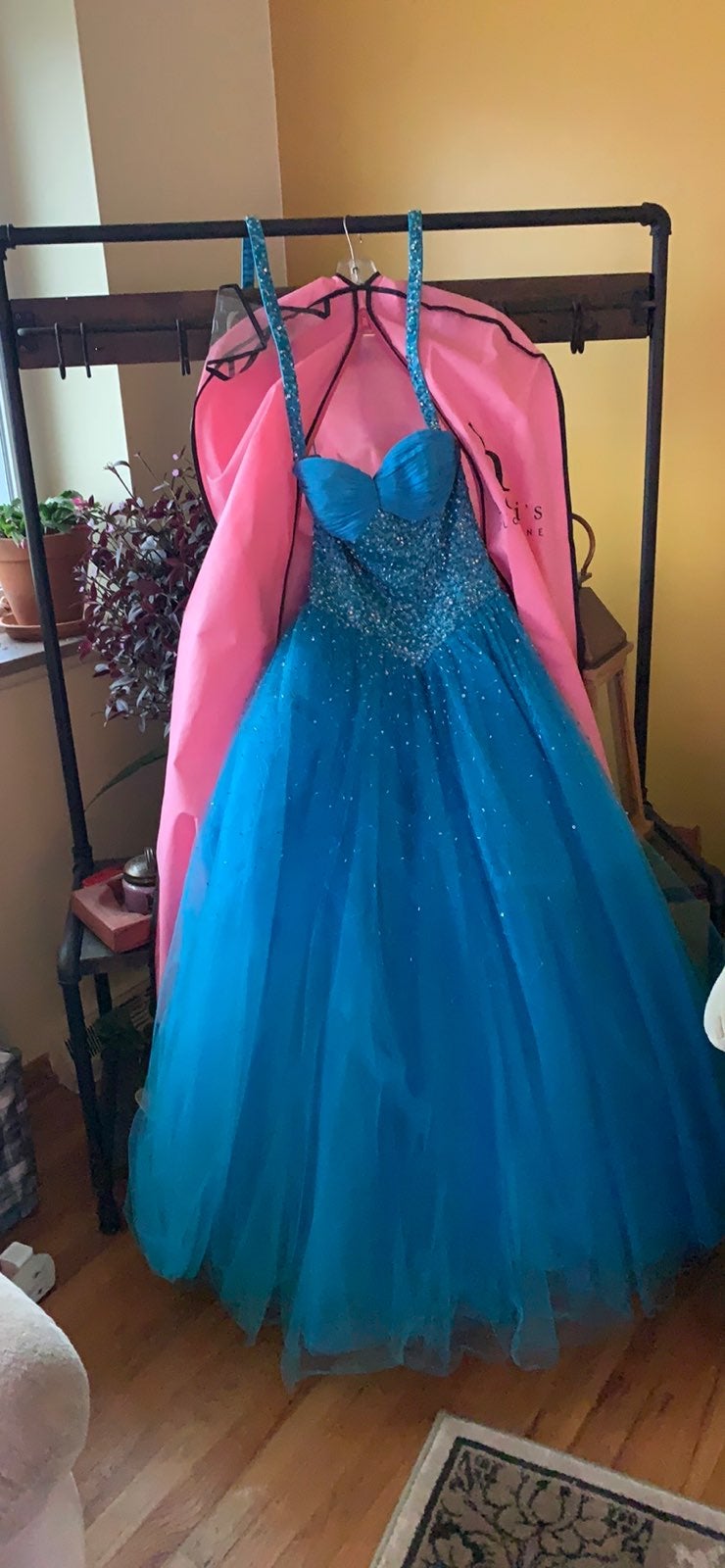 Prom dress