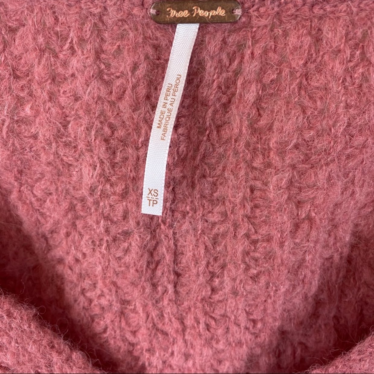 NWT Free people Moonbeam Alpaca Sweater - detail