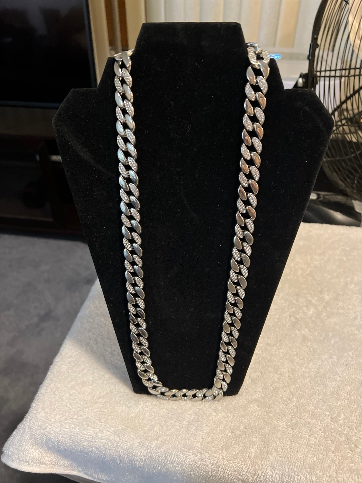 New super stylish thick silver tone 30 inch hip hop style bling chain