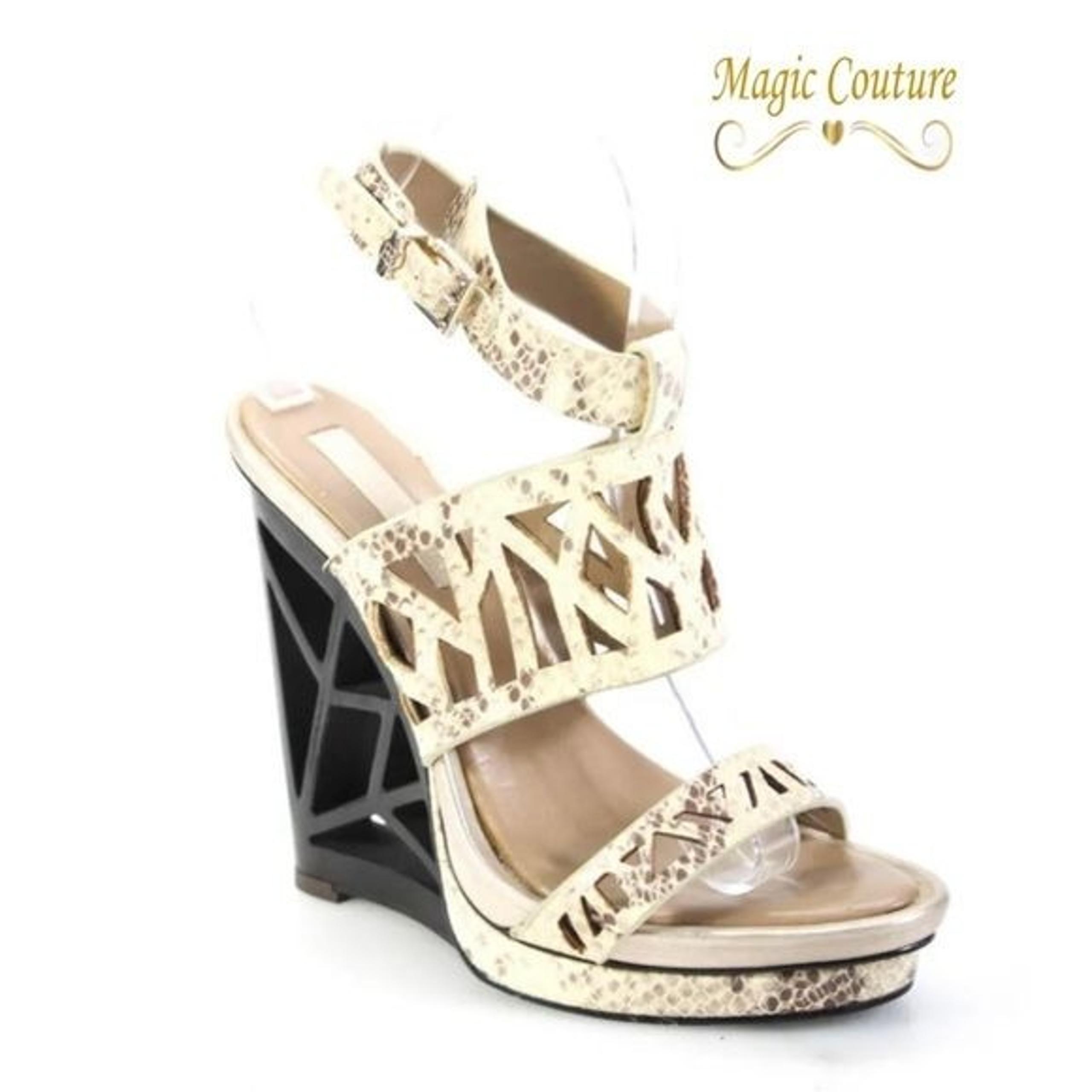 BCBGMAXAZARIA Wood Block Snake Print Platform Heels