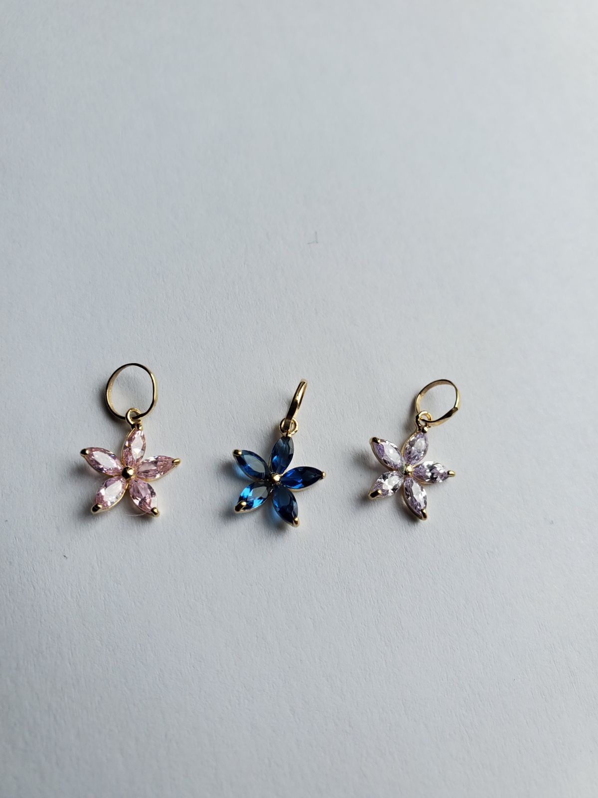 14k Gold Star Model Pendant