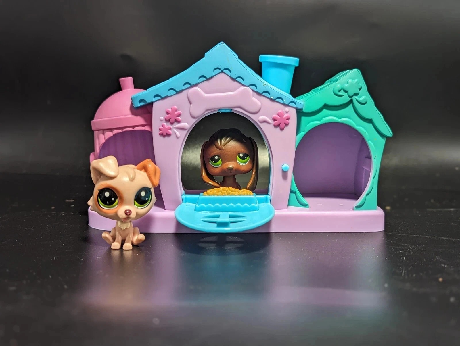 2004 Hasbro Littlest Pet Shop LPS Small House With, Terrier #238,#77 Beagle