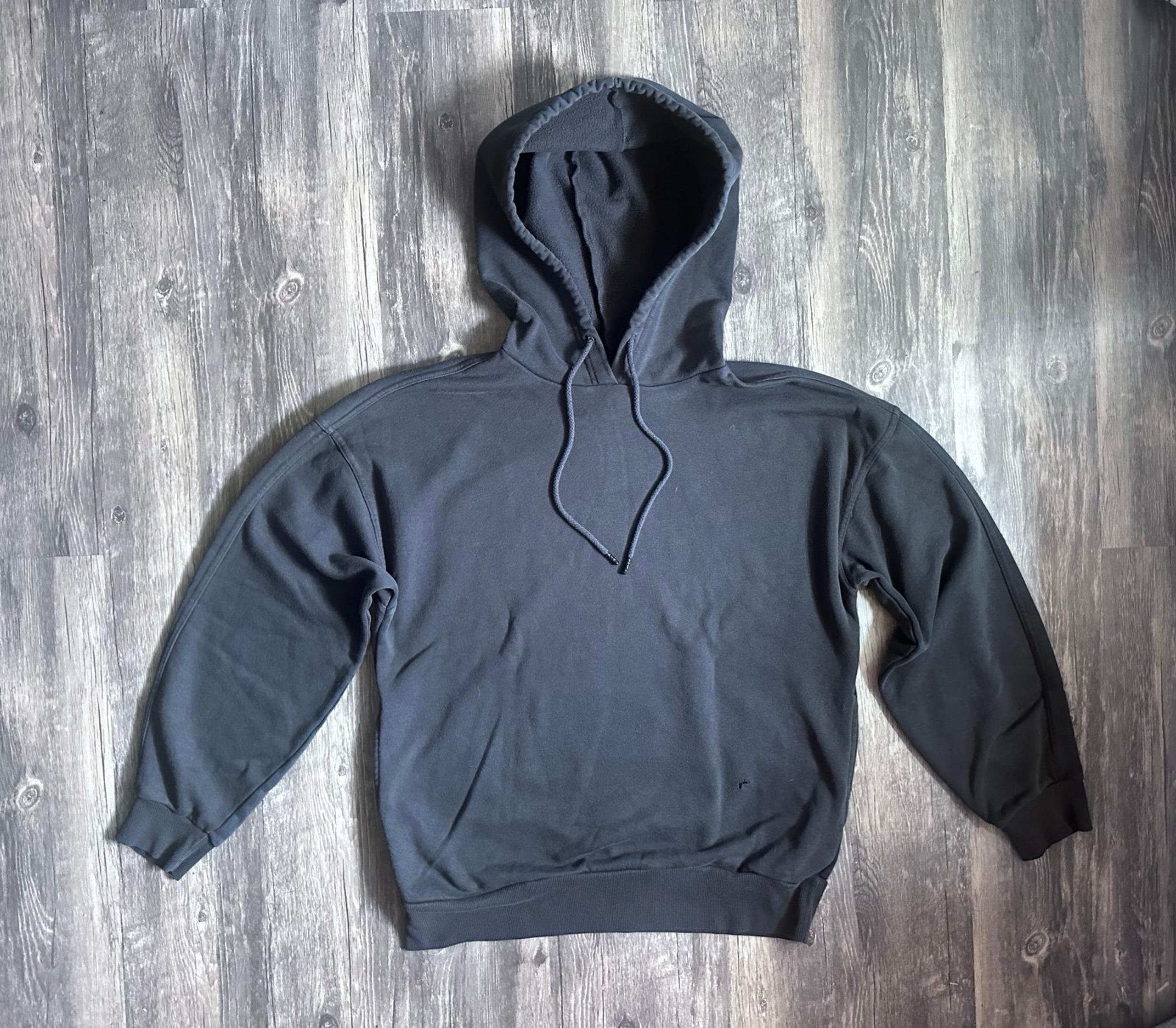 Gray Hoodie SZ M Women’s Hooded Sweatshirt - Universal Thread