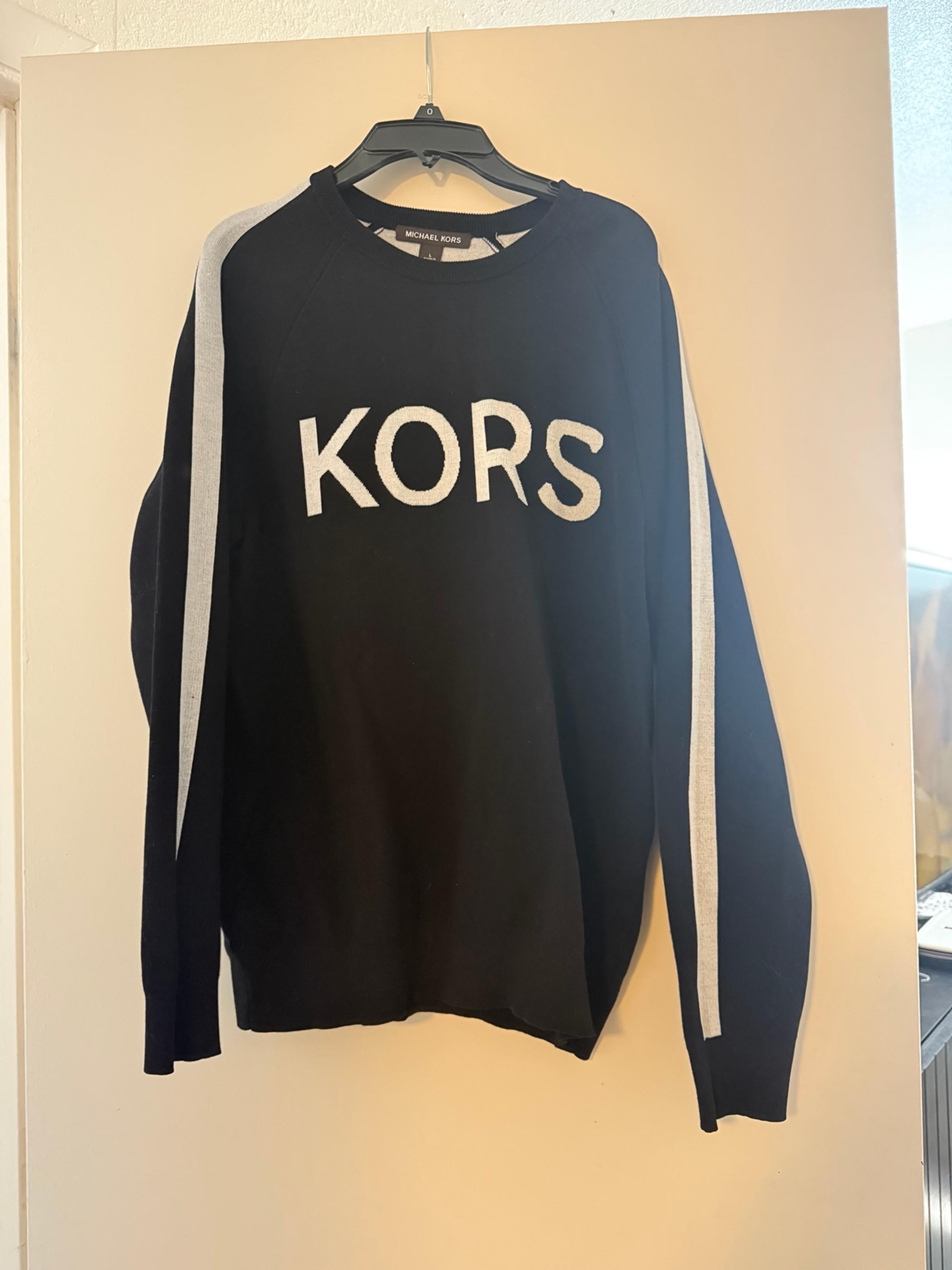 Men’s Michael Kors pullover sweatshirt