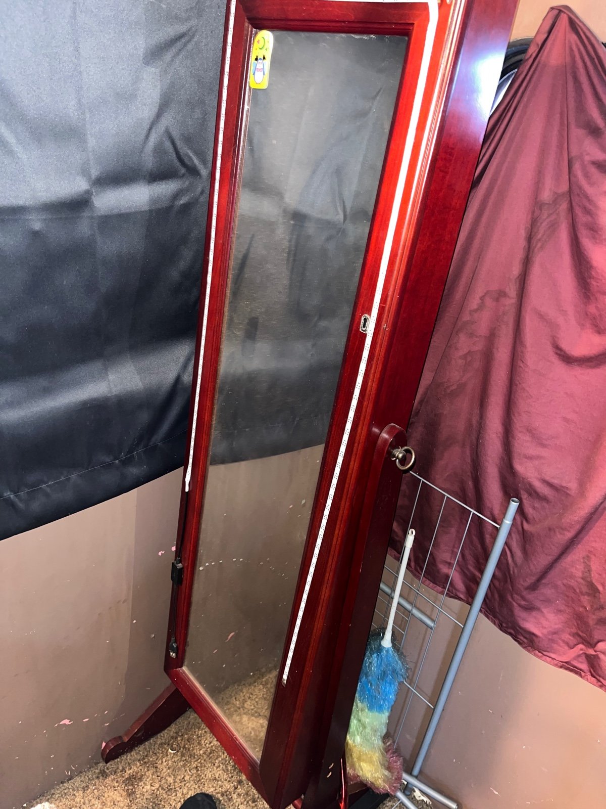 Full length mirror jewelry organizer