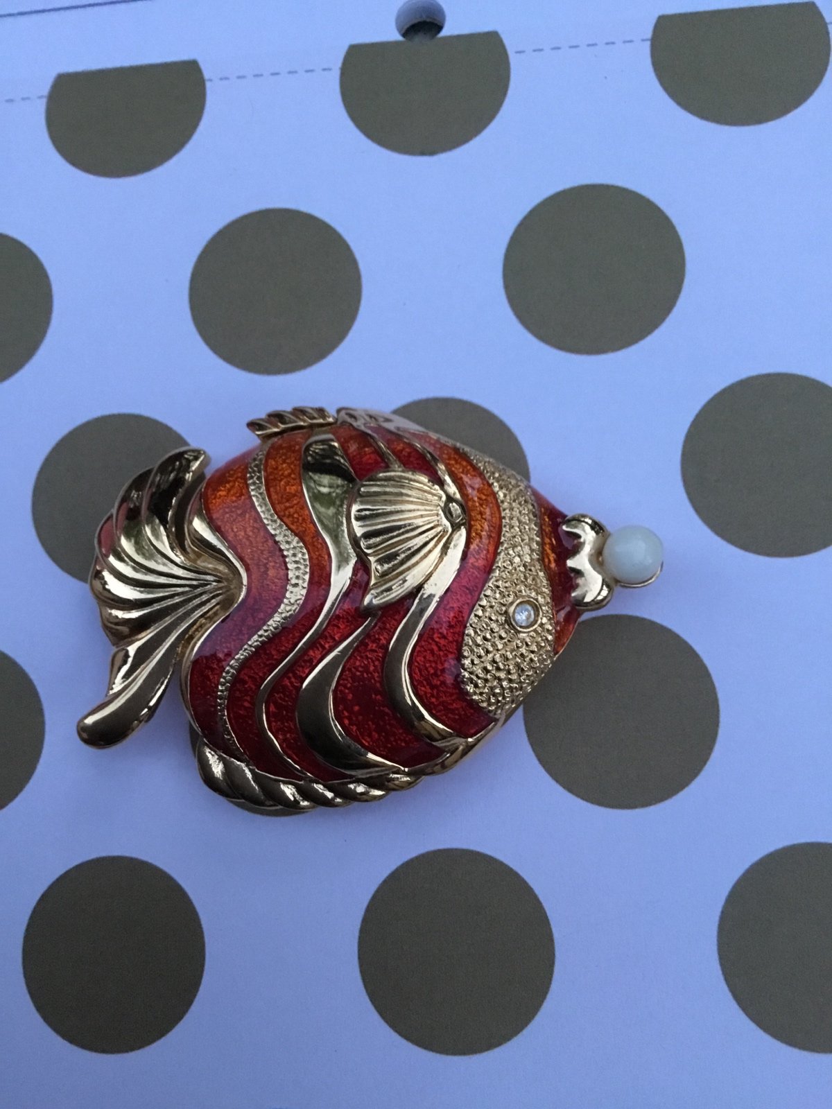 Estée Lauder tropical fish perfume compact