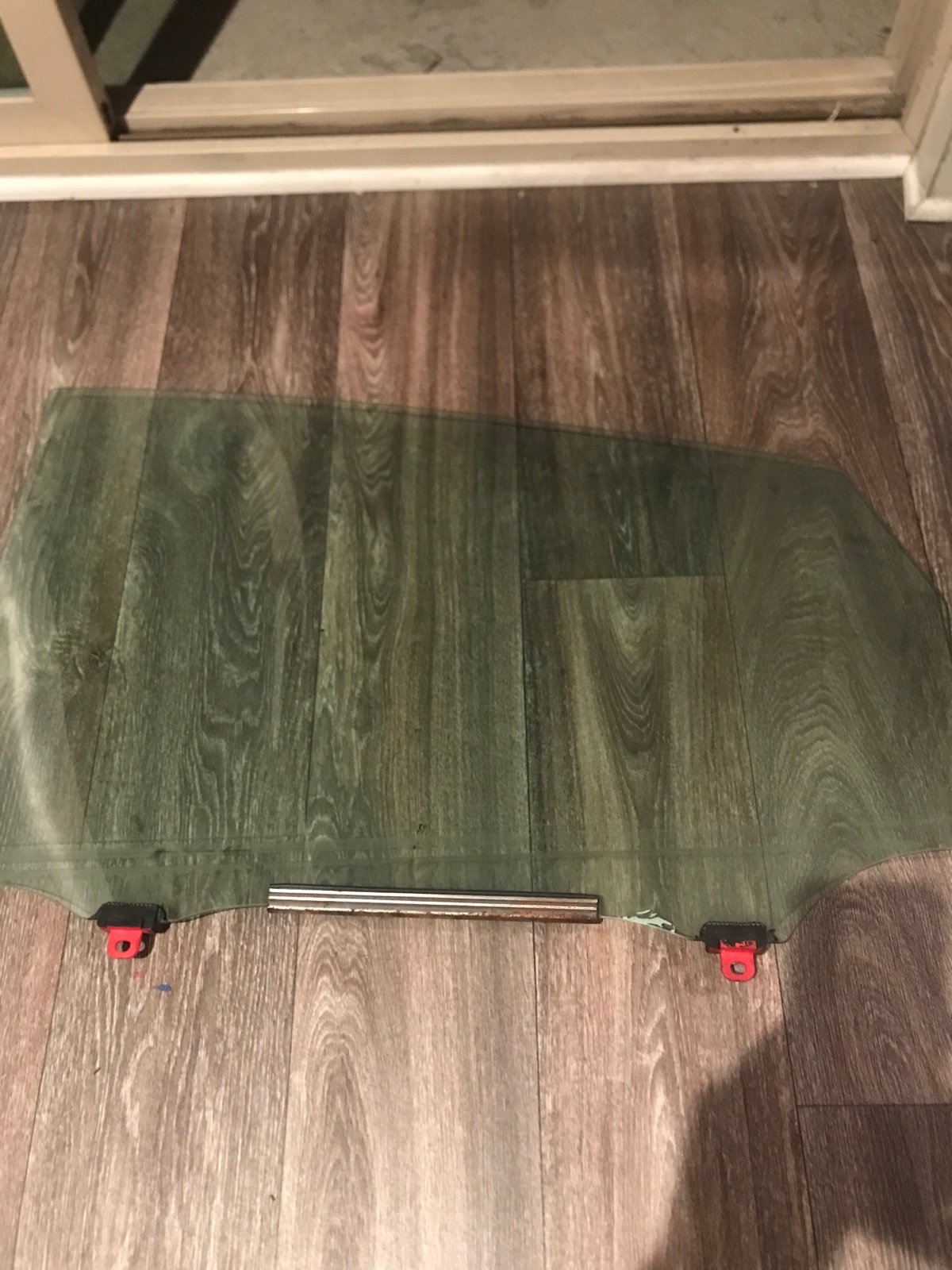 Toyota Prius 04-09 rear right side glass