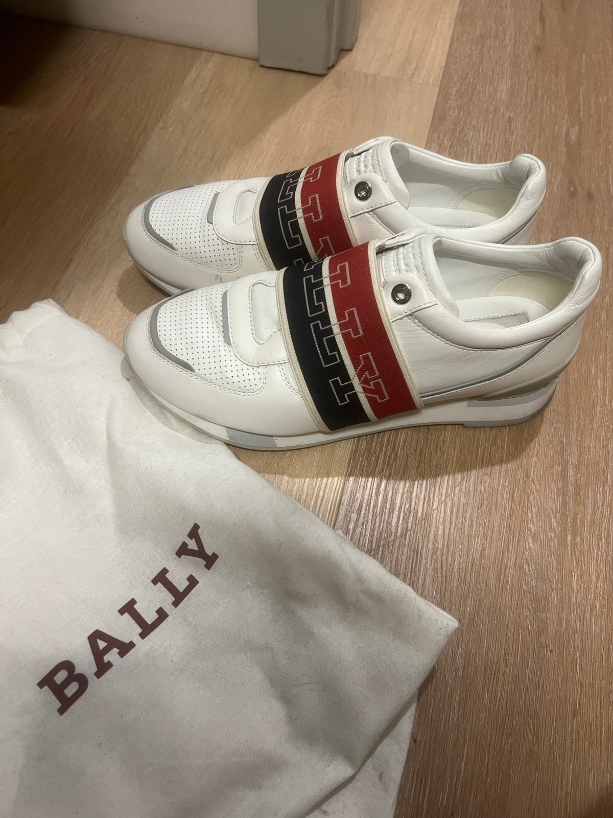 Luxury bally white sneakers size EU5.5 (6.5 US)