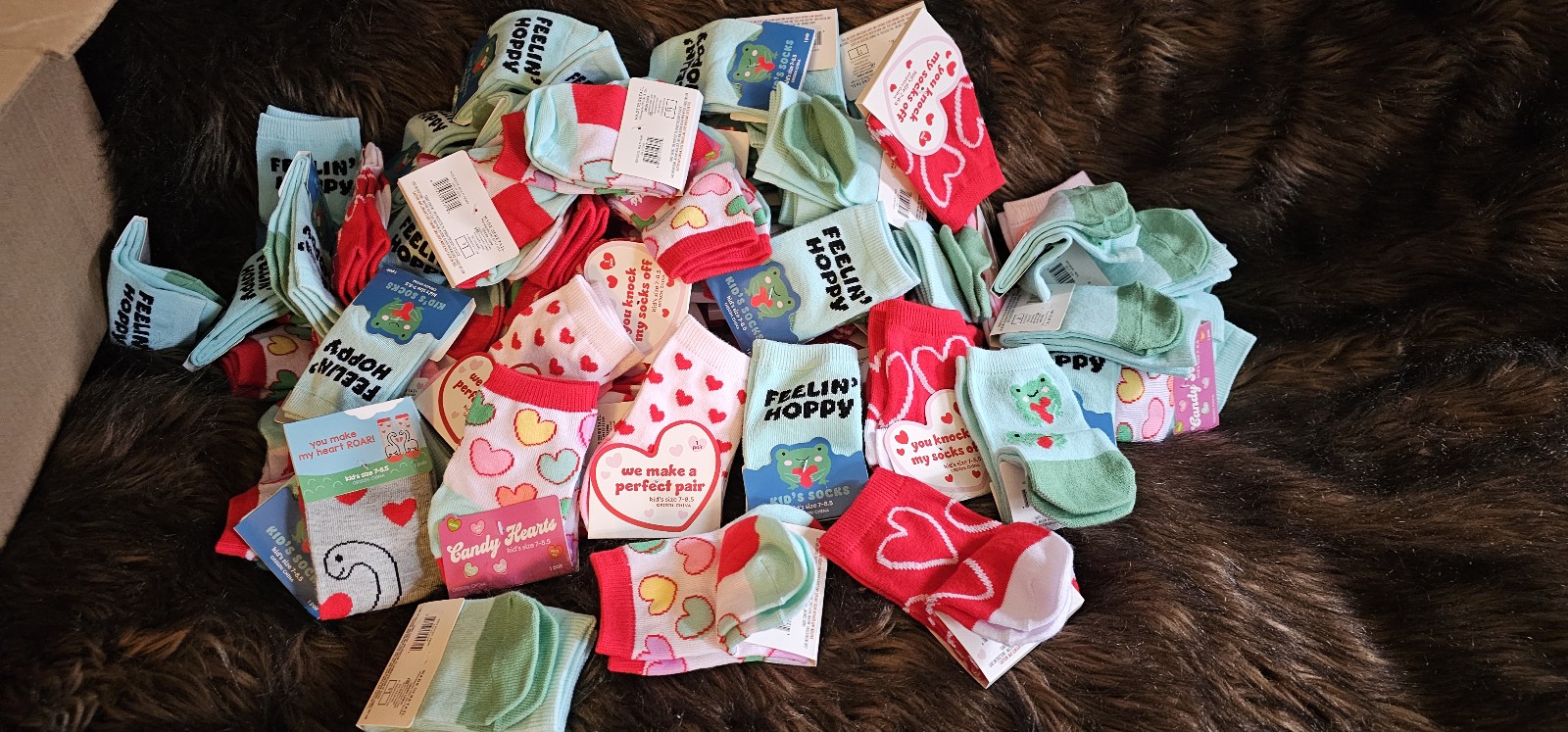 85 pairs of kids socks