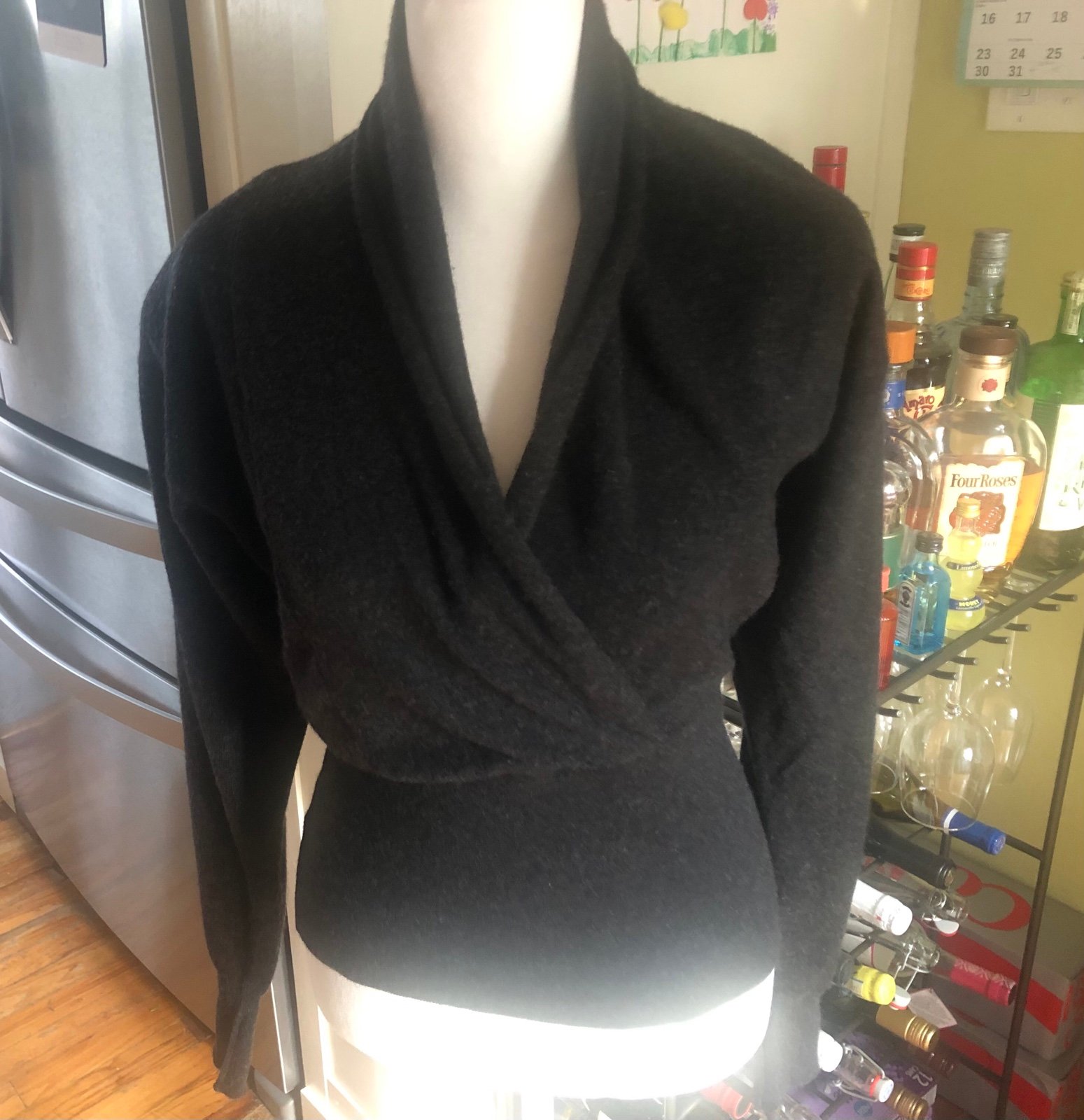 Vintage Gloria Sachs 1980s 100% Cashmere Sweater V-Neck Small Shoulder Pads