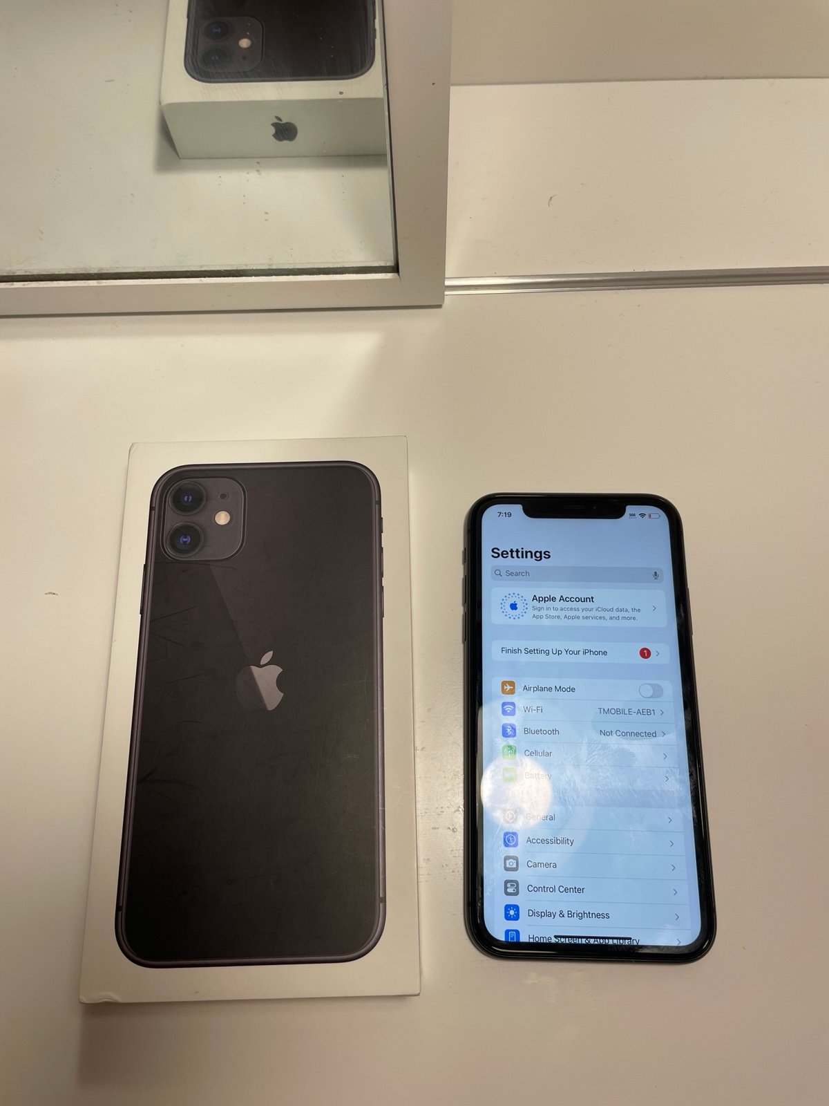 IPhone 11 unlocked 64gb black