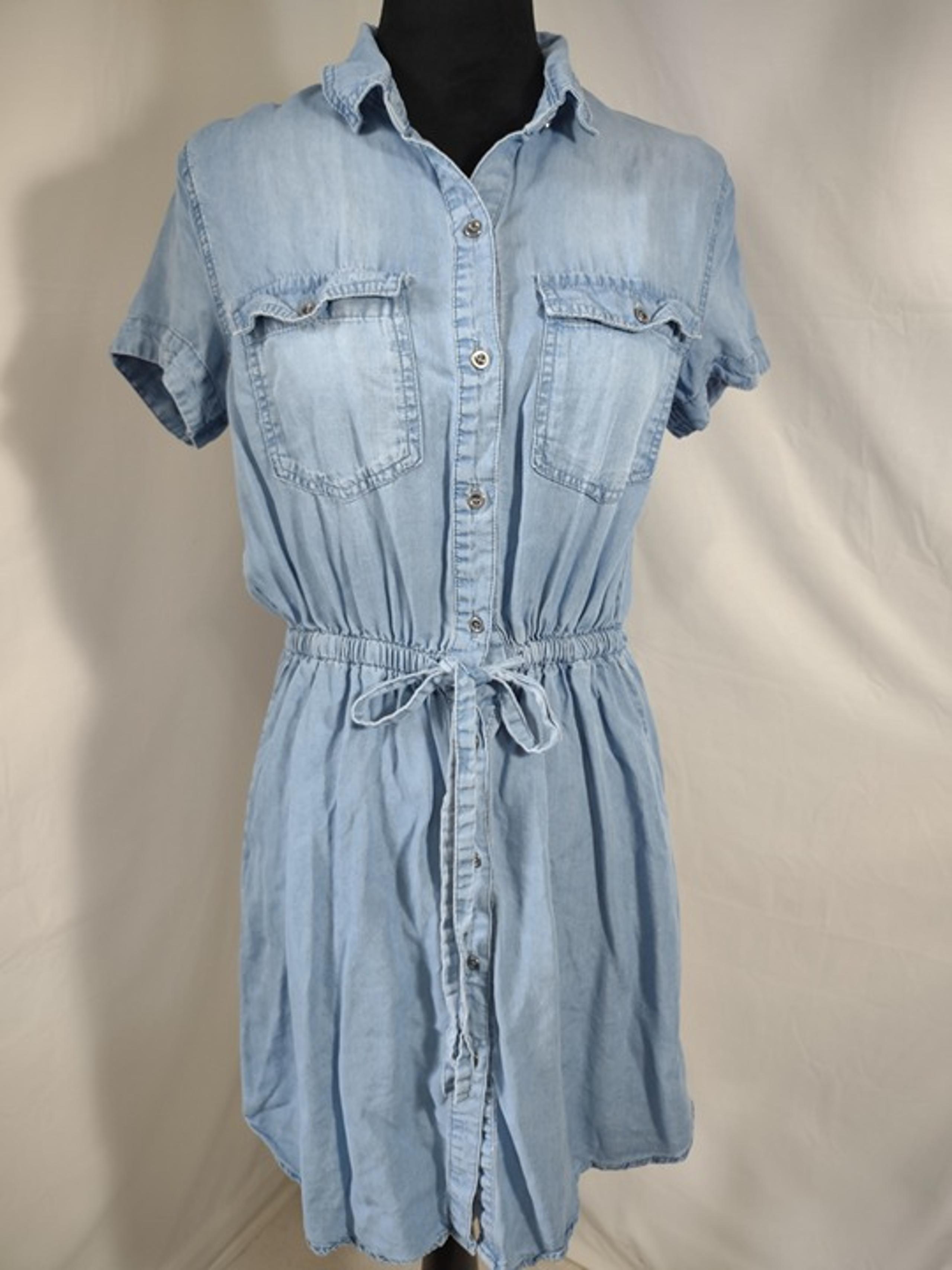 LOVE TREE Women's Light Blue Denim Button Down Shirt Mini Dress Size Small