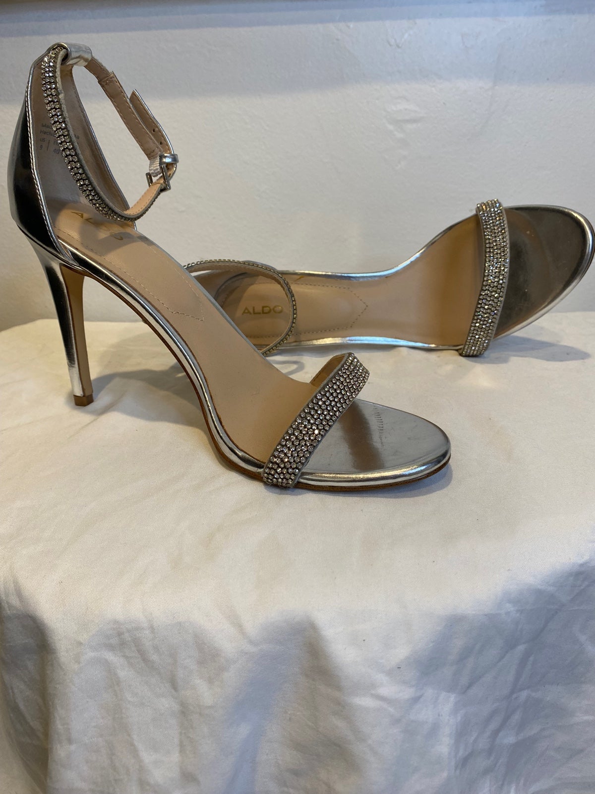 Silver diamond heels | Diamond heels, Silver diamonds, Wedding shoe