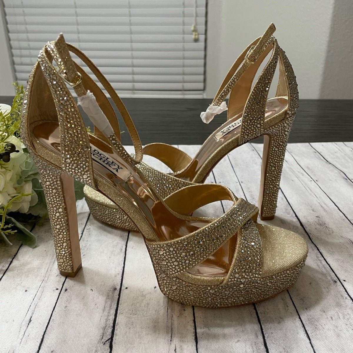 New BADGLEY MISCHKA SANDALS