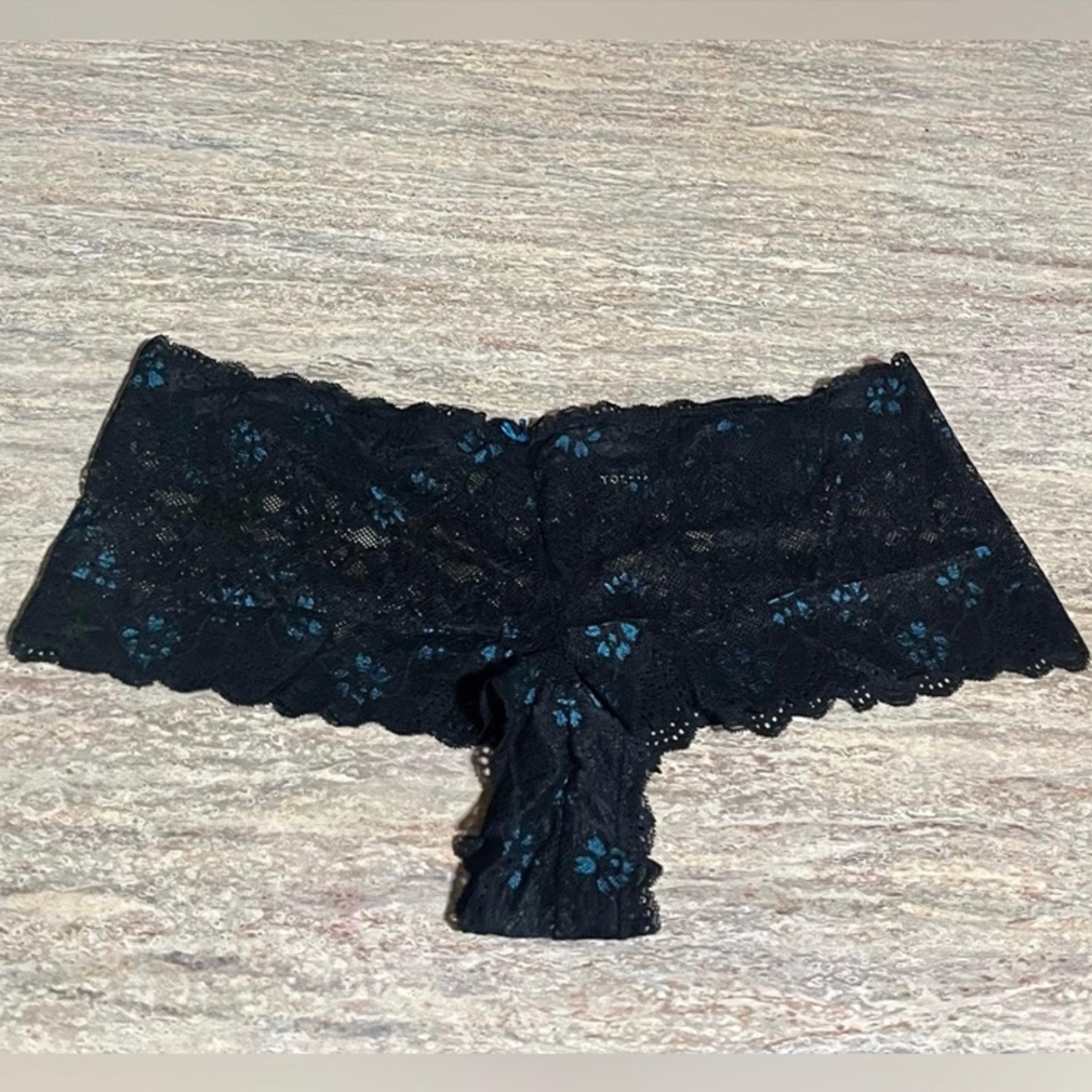 NWOT Torrid Black and Blue Lace Cheeky Panty