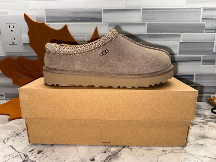UGG Tasman Slipper Caribou Women's Size 6W Brand New SOLD OUT SHIPS TODAY