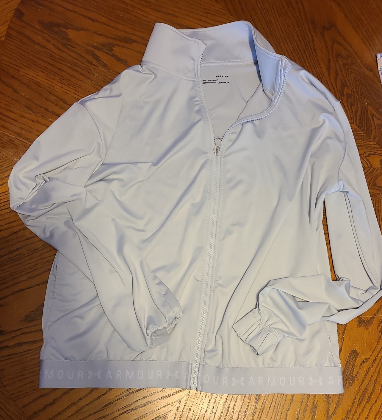 Under armour zip up jacket loose Size small