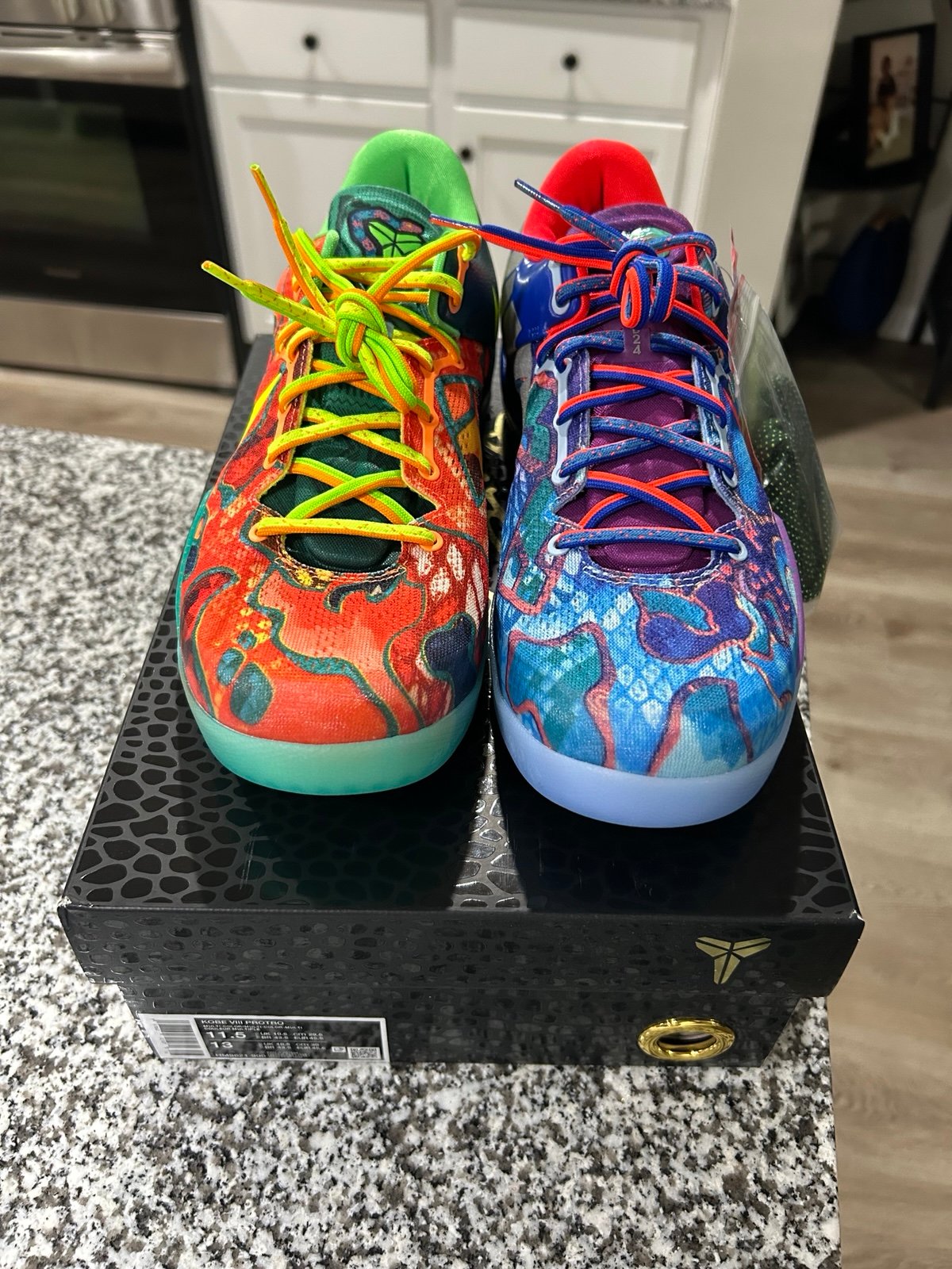 Kobe VIII Protro What The Kobe sz 11.5