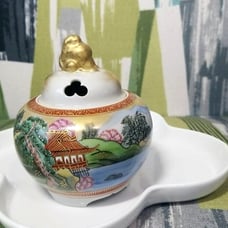 Kutani Kosen Diffuser 九谷幸仙香炉With Beautiful Scenery Theme Japan