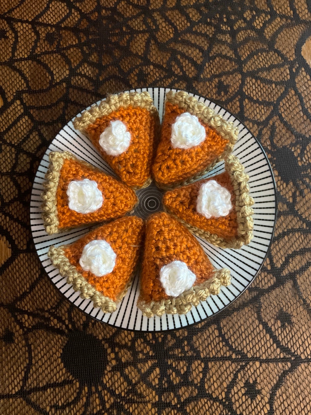 Crochet Set of 6 Slices Thanksgiving Mini Pumpkin Pies
