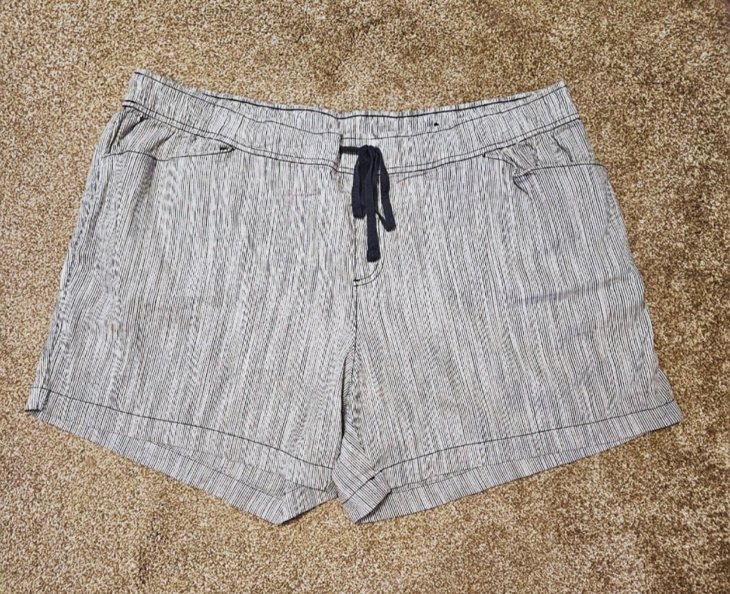Lane Bryant Linen Blend Shorts, Plus 18