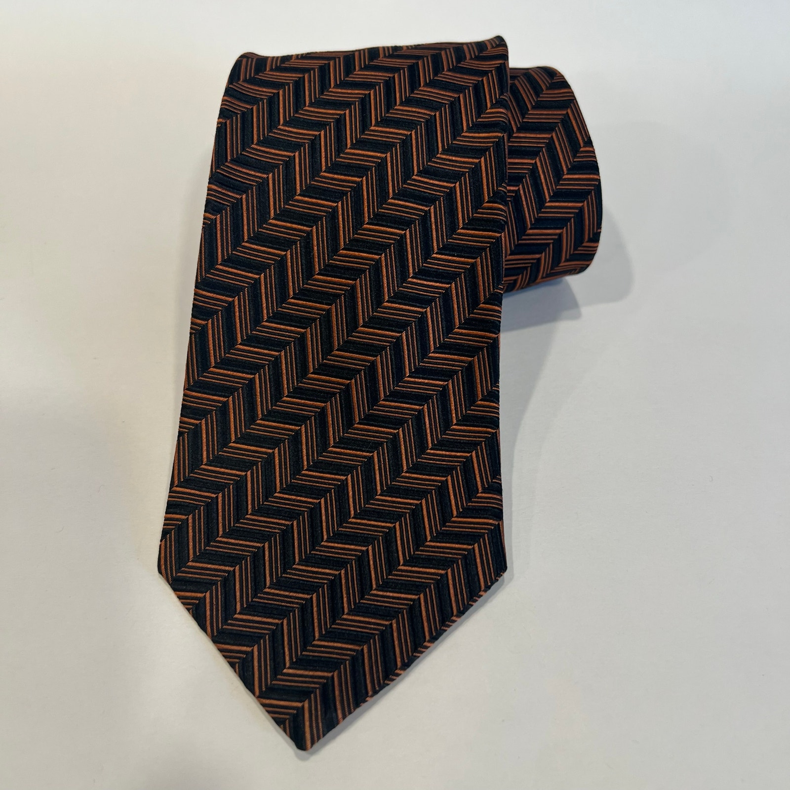 Charvet Place Vendôme 100% Silk Men’s Neck Tie Orange & Gold Made in France