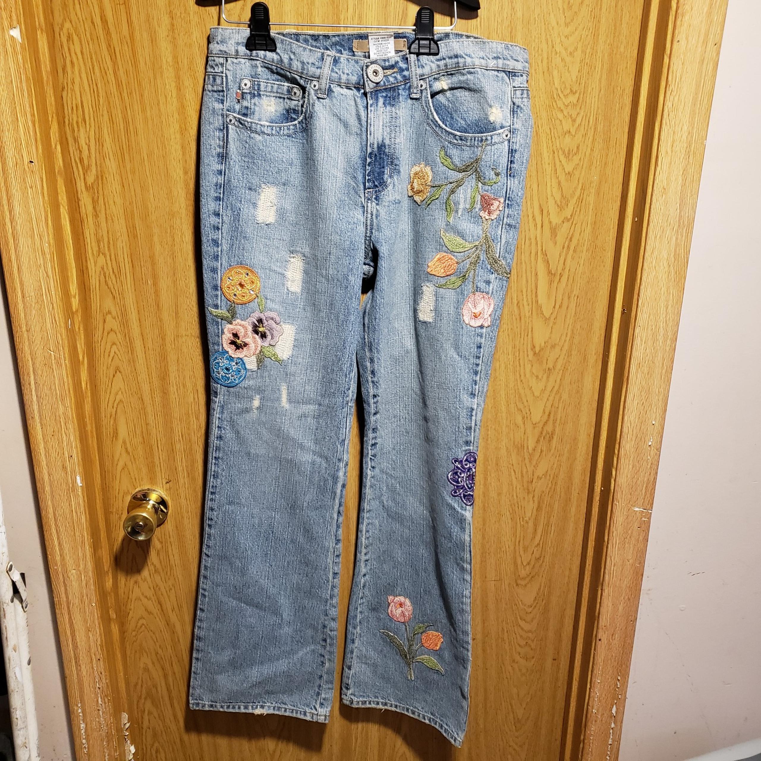 Women's NWT Rare Z. Cavaricci Authentic Vintage Jeans Size 3 Floral Distressed