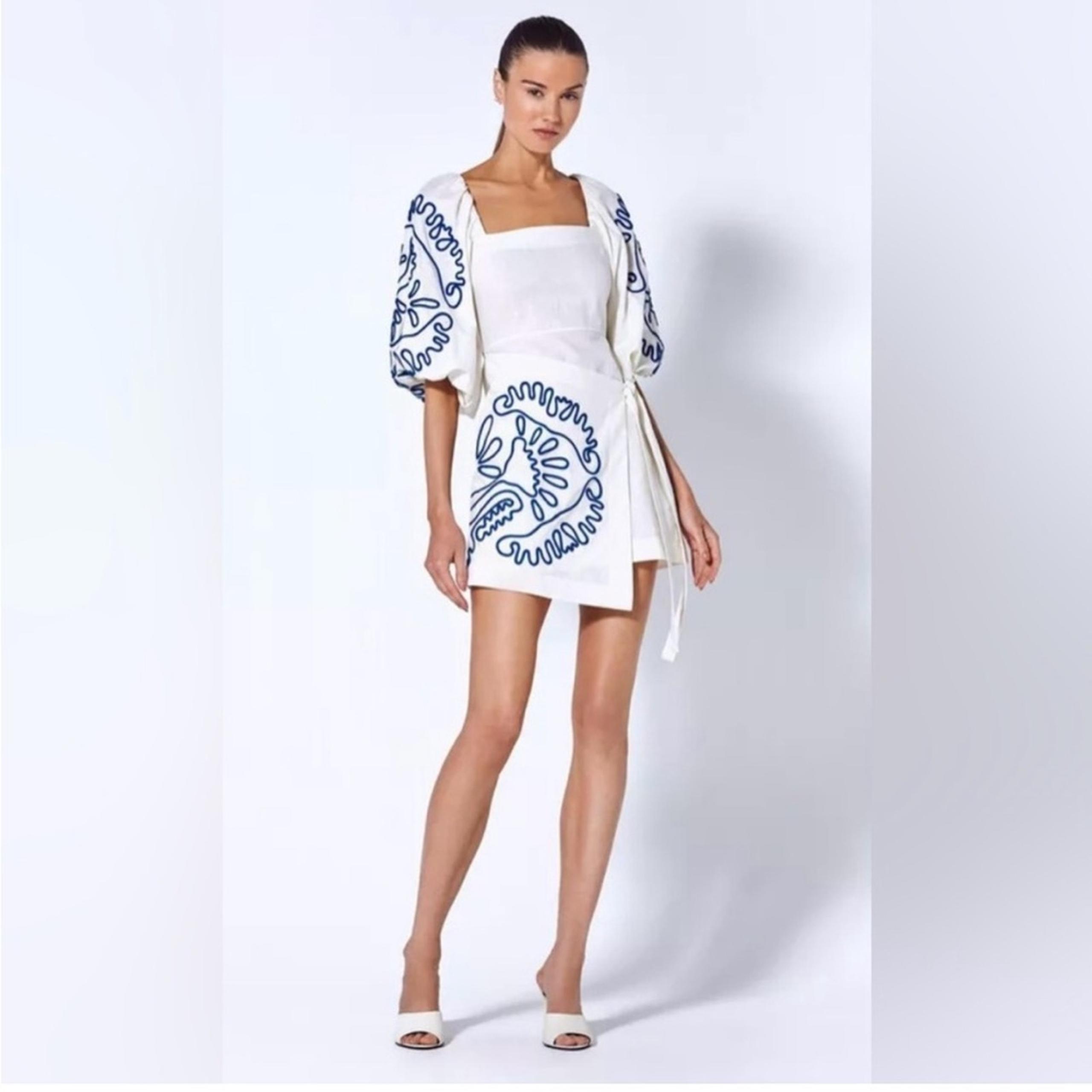 NWT Alexis Vallini Embroidered Mini Dress White Blue Size XS