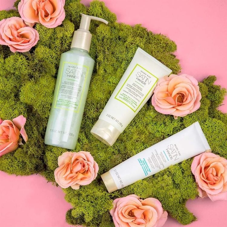 Mary Kay Satin Hands Pampering Set
