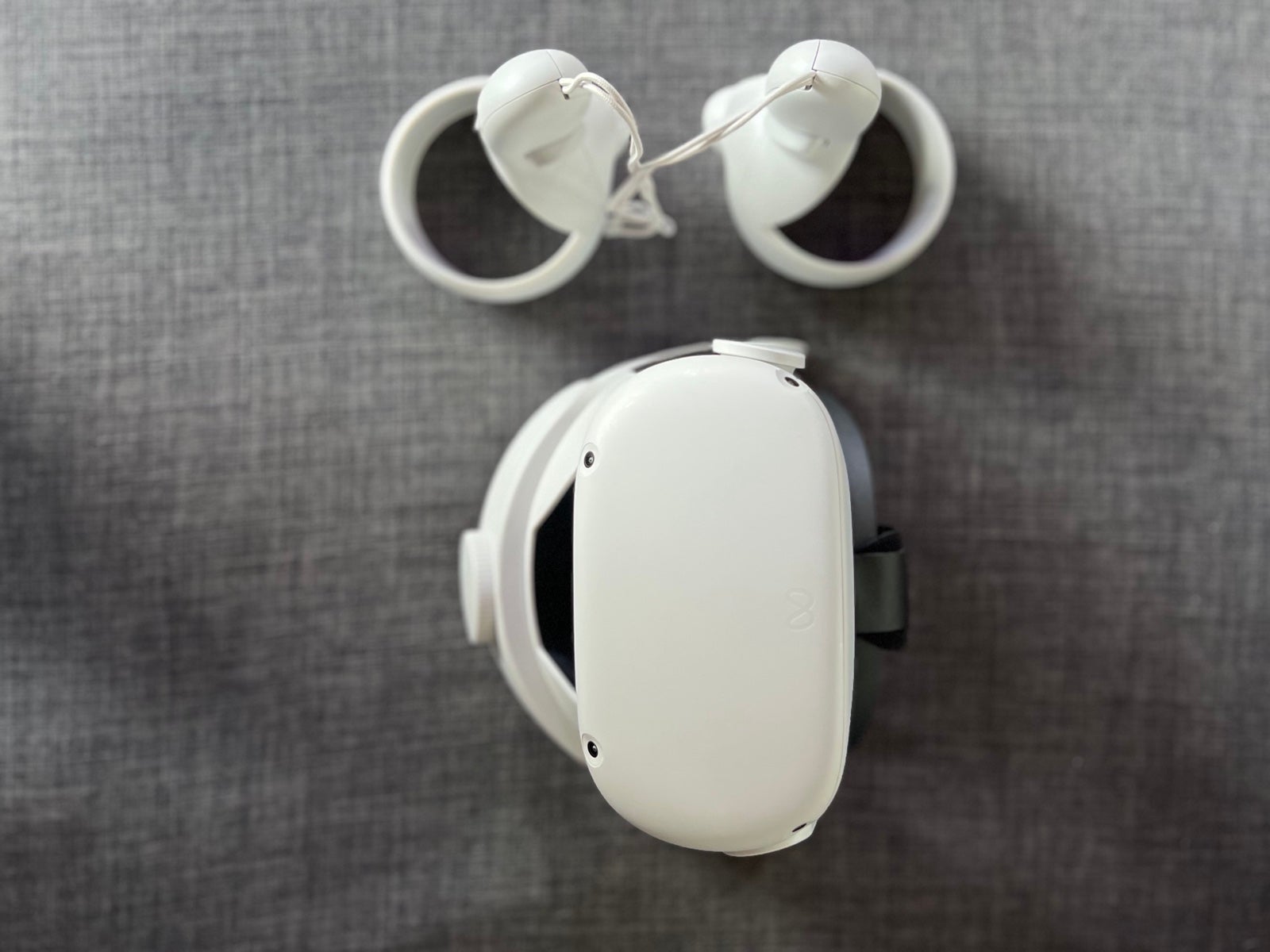 Meta Quest 2 128 gigabytes headset