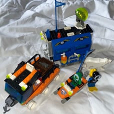 LEGO Arctic 6520 Mobile Outpost (2000) Set