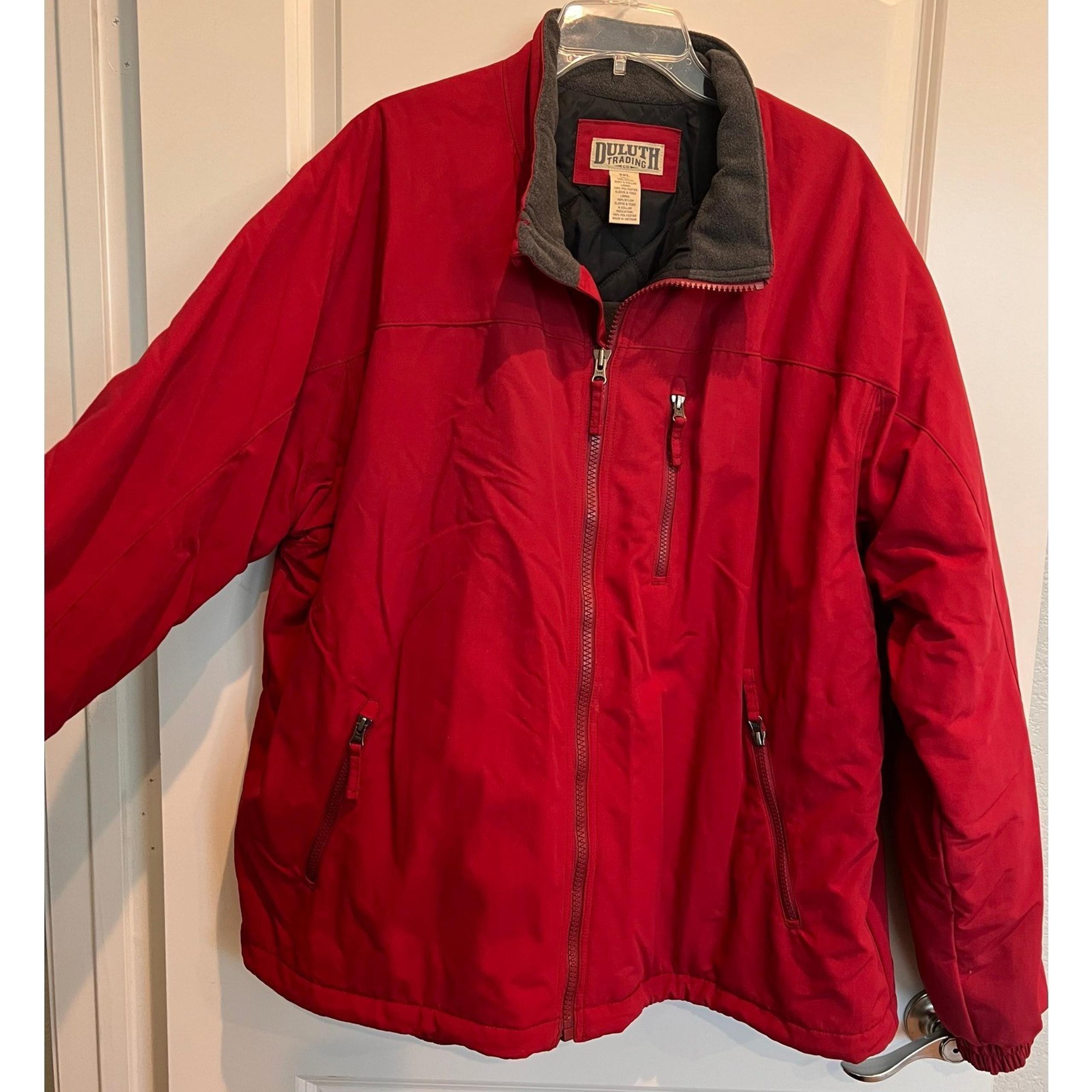 Duluth Trading Co men’s red lined jacket. Nylon shell. Size 2XL. Zip closure