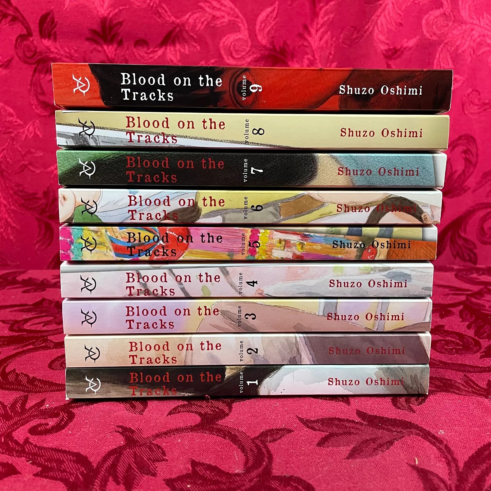 Shuzo Oshimi - BLOOD ON THE TRACKS: Vol. 1-9 (2022) VERTICAL