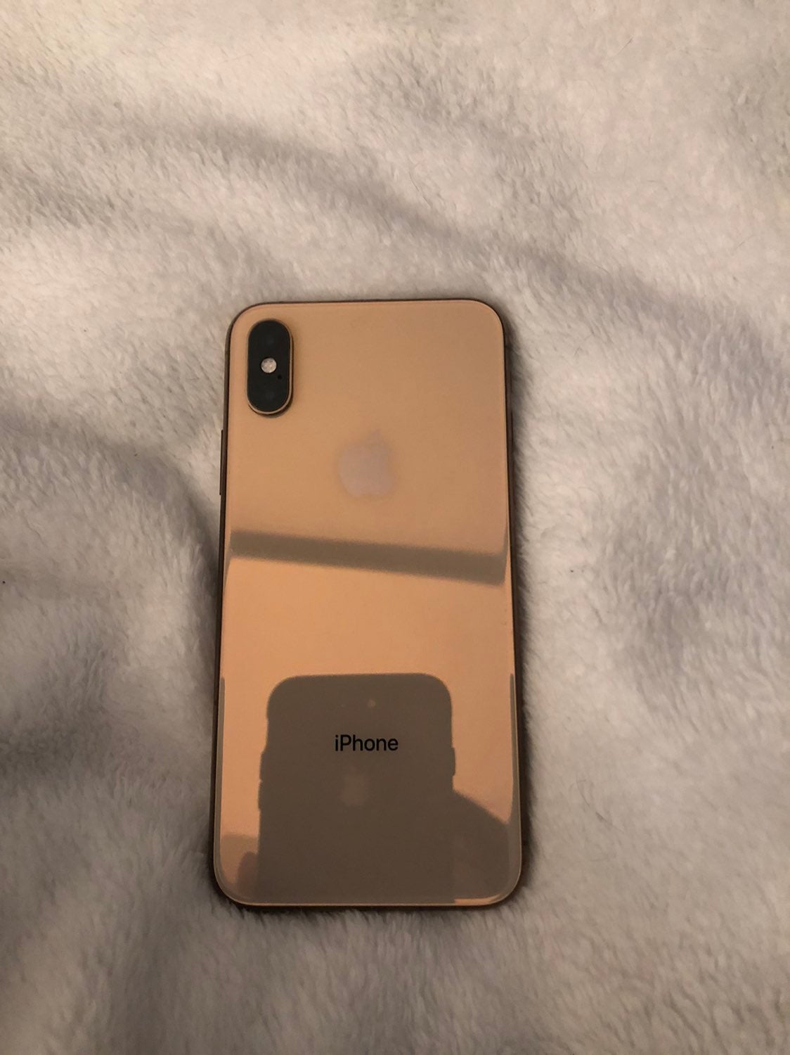 iPhone XS Gold 64 gigabytes Unlocked