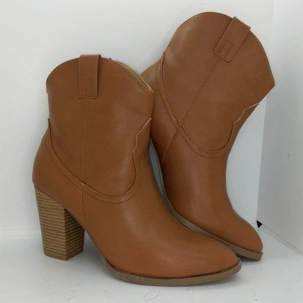 Qupid NEW Camel Women's High Designer Boots Colors: Camel Brown - Size: 9