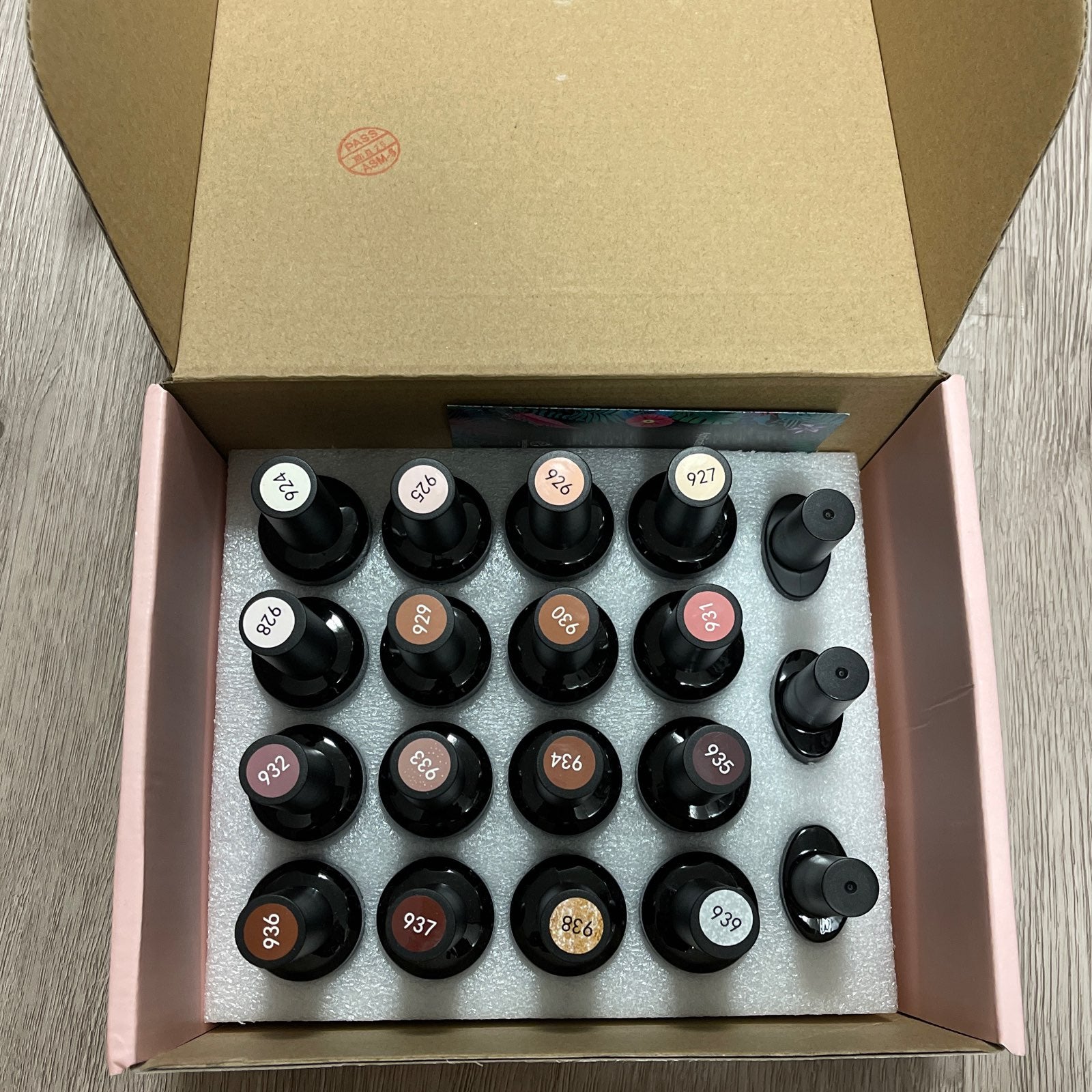 Nudes bare collection gel polish bundle