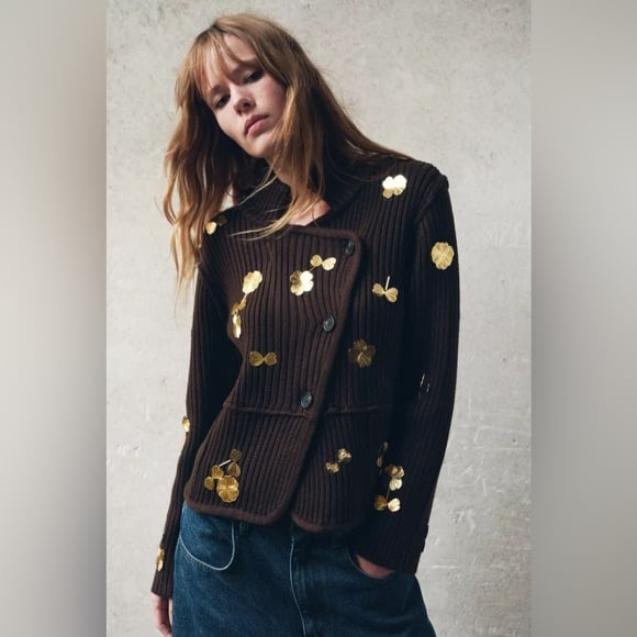 NWT Zara Woman RARE KNIT CARDIGAN WITH GOLD FLOWERS Metal Appliqué Size S