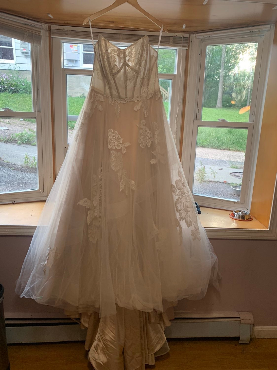 wedding dress