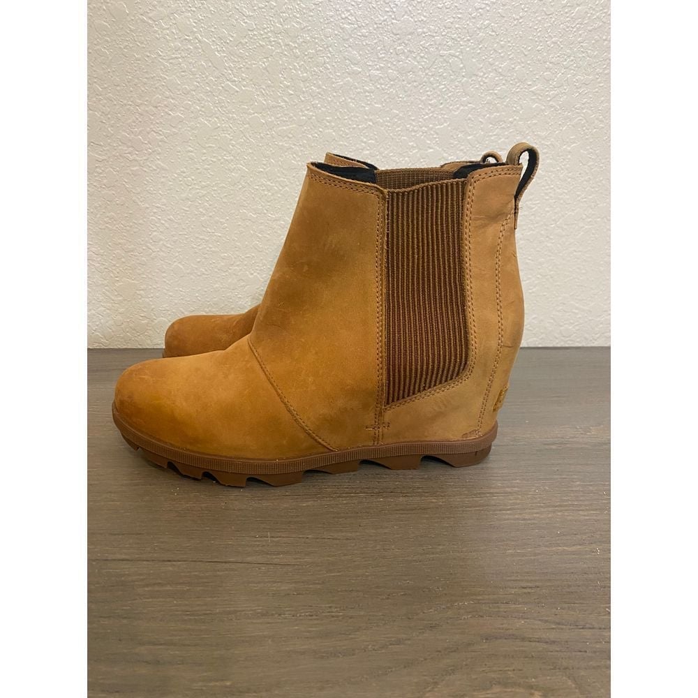 Sorel Women's Joan Of Arctic Wedge II Chelsea Boot CAMEL BROWN Size 9