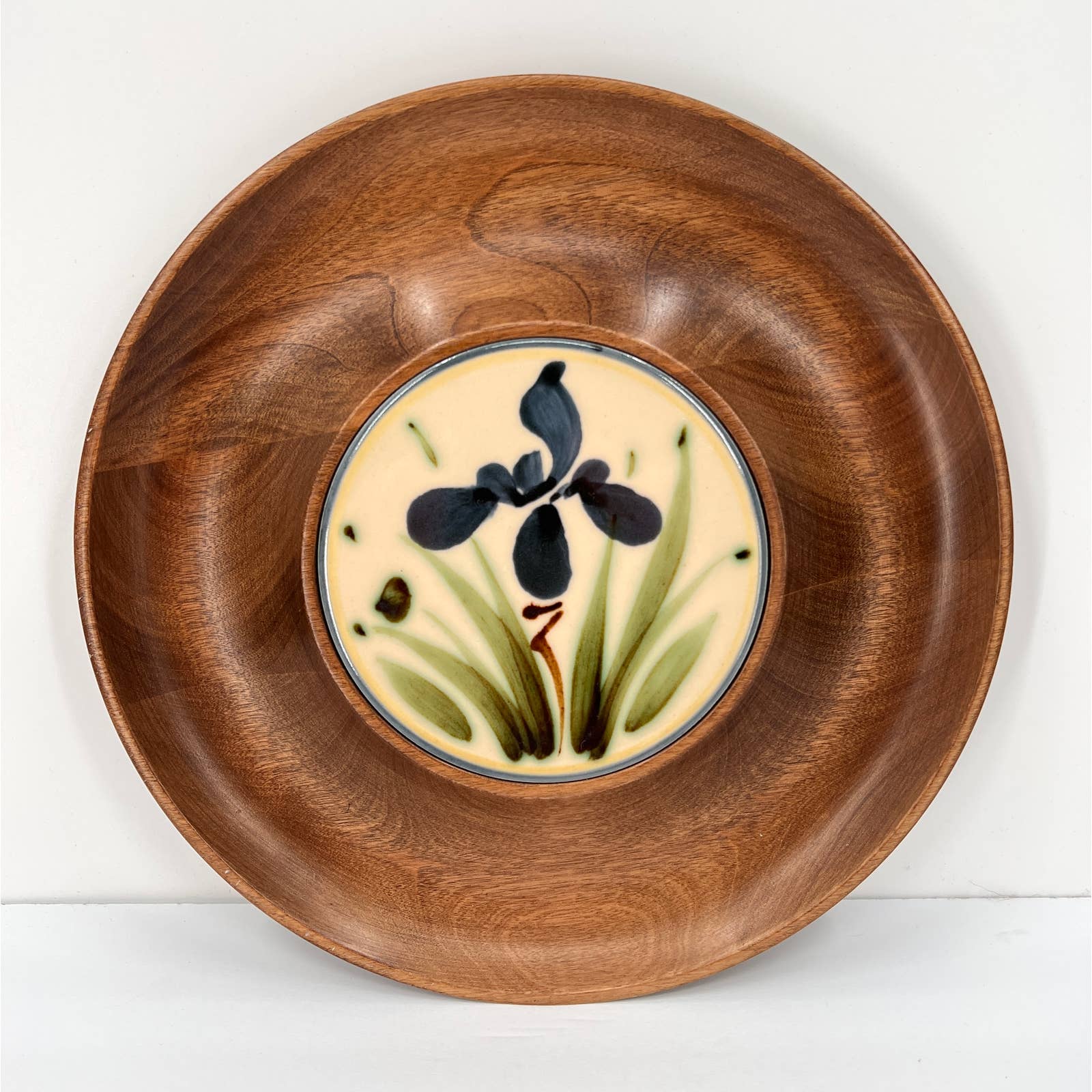 WOODBURYS WOODENWARE VTG MCM Turned Wood Bowl Ceramic Tile Center Floral Pattern