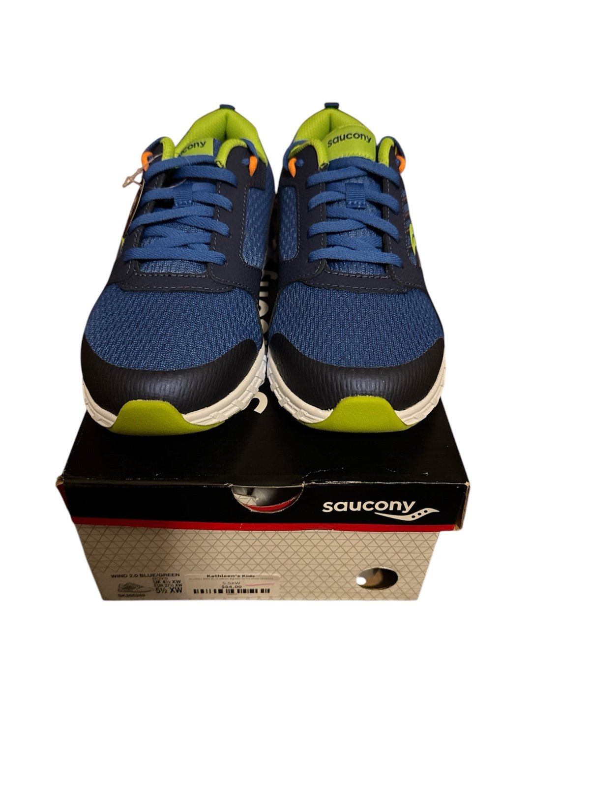 NWT Saucony XW tennis shoes