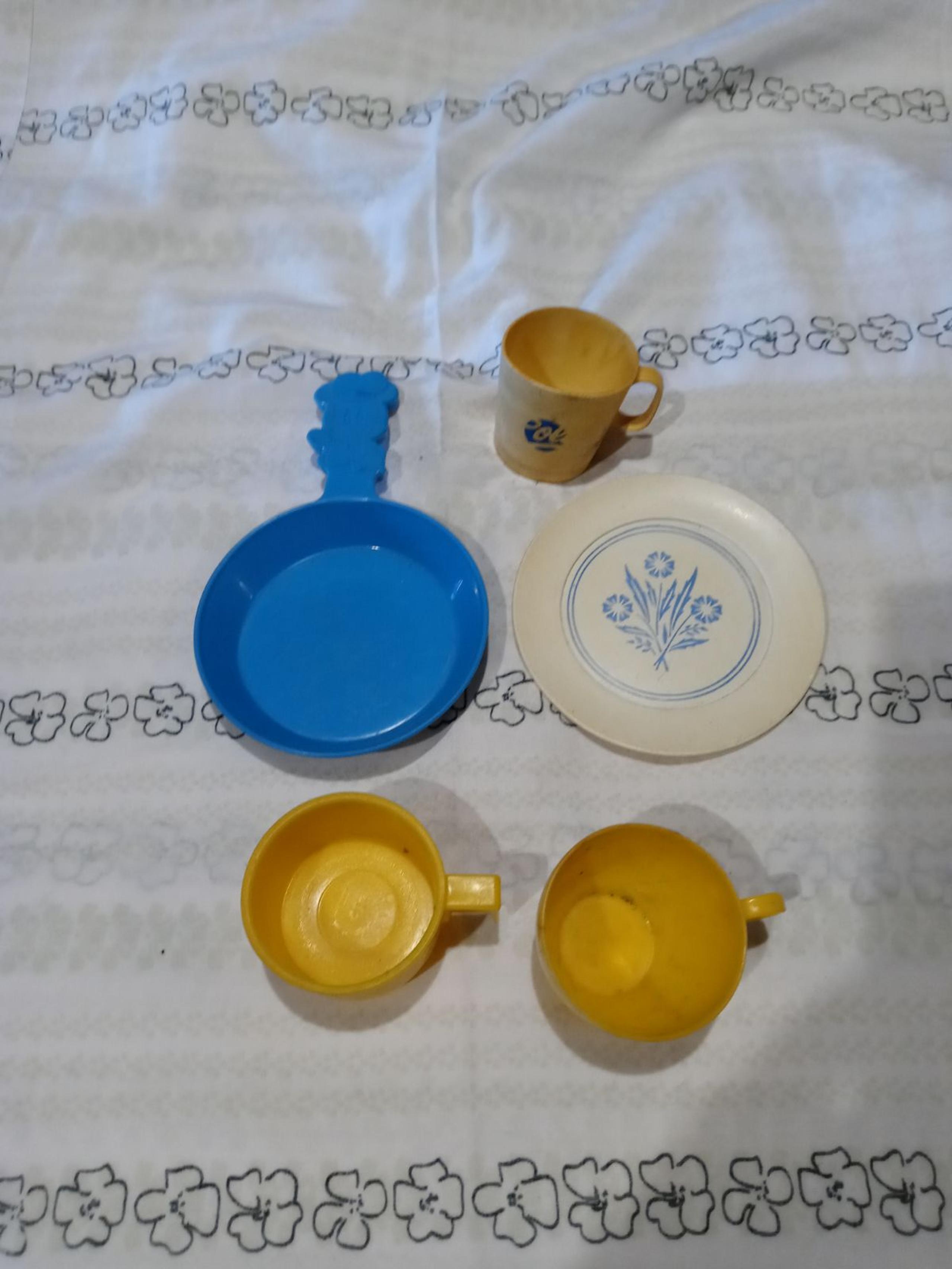 Vintage plastic tea set lot 80's