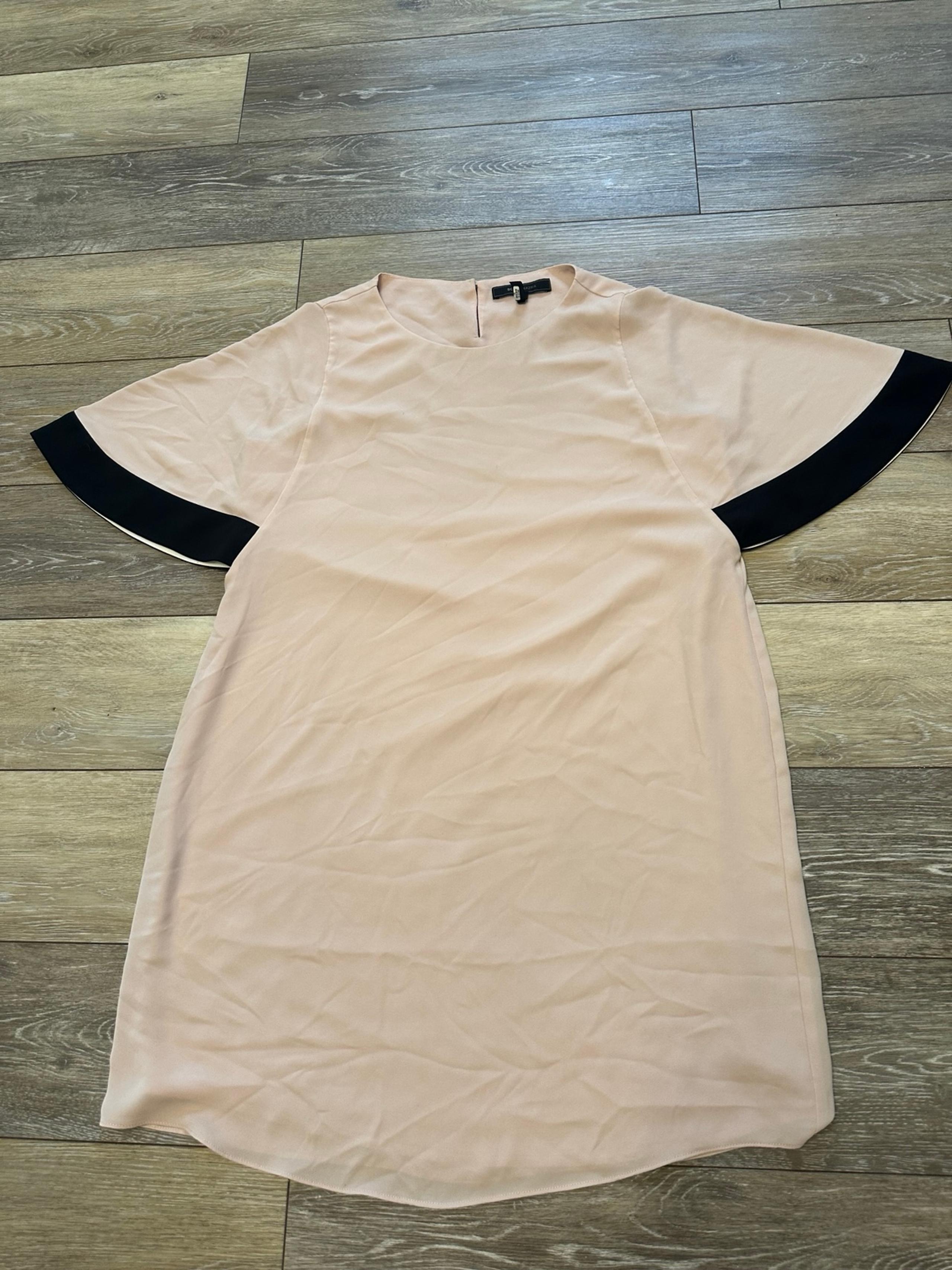 BCBGMAXAZRIA Short Sleeve Beige Mini Dress