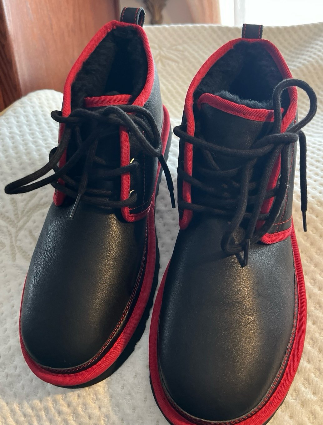 UGG Neumel Men’s Boots/Black& Red/ Chiefs Kingdom